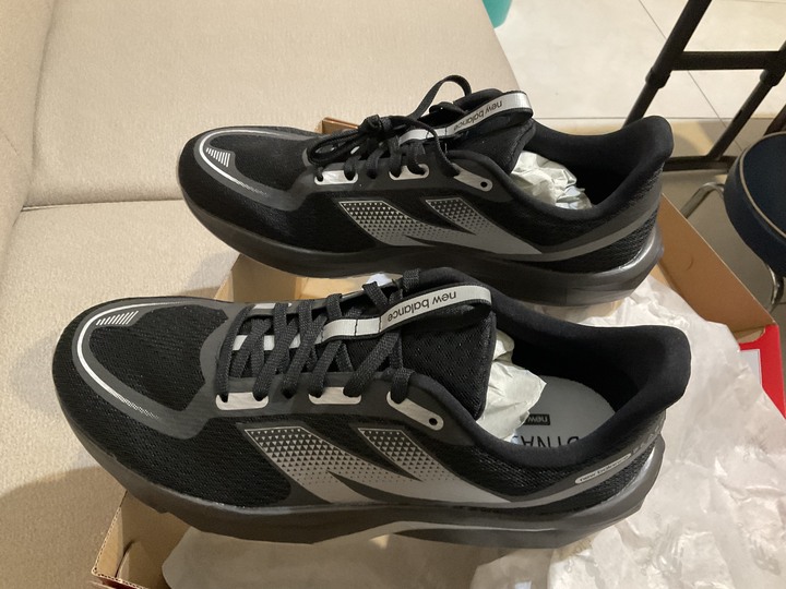 new balance 男運動鞋9.5（27.5cm)全新未使用