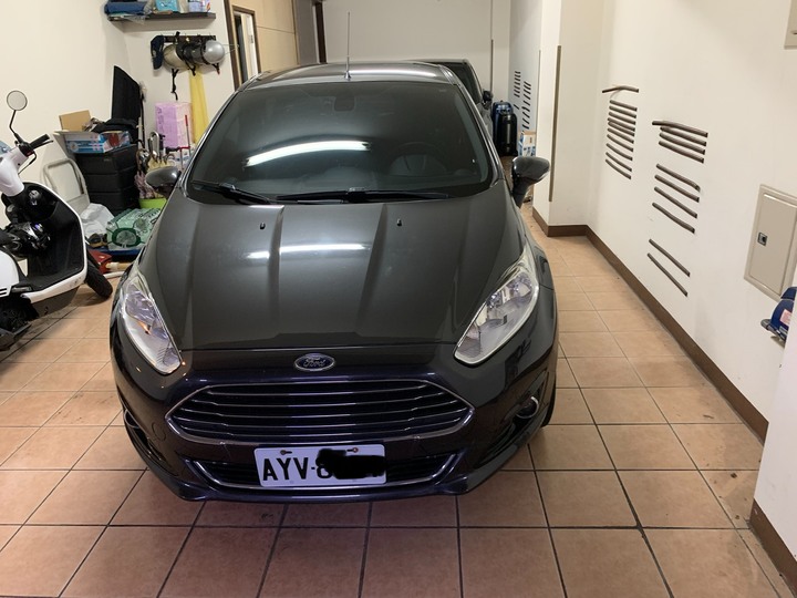 Ford Fiesta 2016款 1.0 EcoBoost運動型 灰色（只開6萬4千多公里）2016年3月出廠