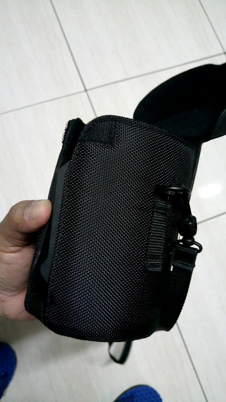 全新品（新力）。sony單眼相機鏡頭袋（可斜背肩背）