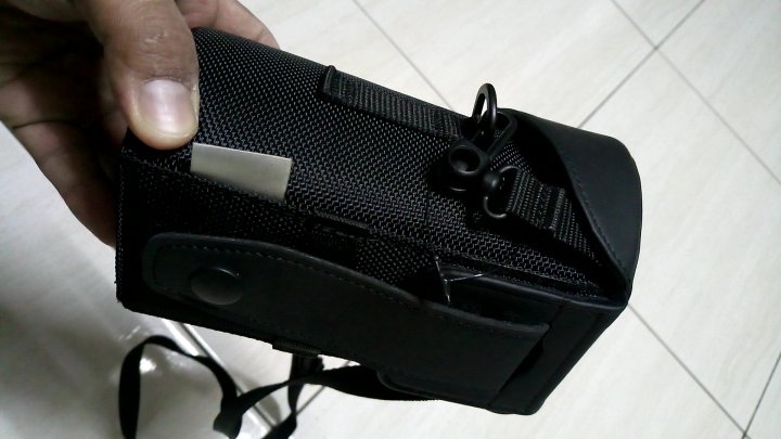 全新品（新力）。sony單眼相機鏡頭袋（可斜背肩背）