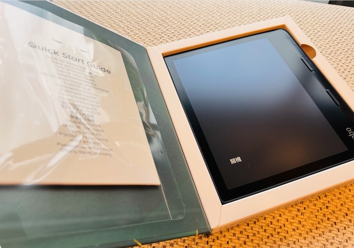 [二手] 9.8 成新 Kobo Sage 8 吋電子書閱讀器 高解析顯示 32 GB 黑色