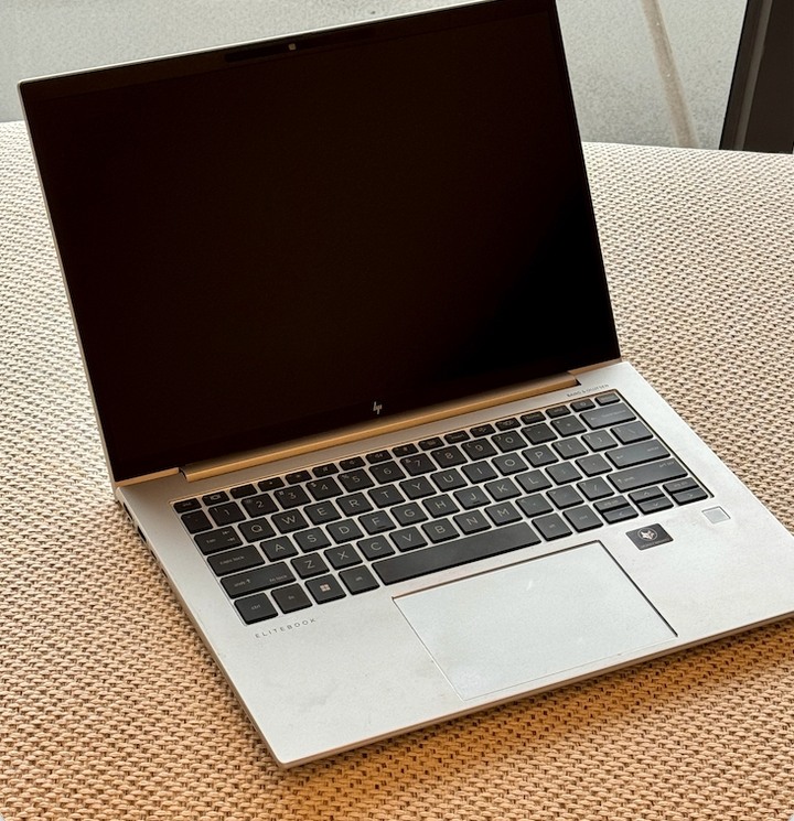 [二手] 7.5-8成新 HP EliteBook 845 G9 R9-6950HS 1TB 32GB 14吋筆記型電腦