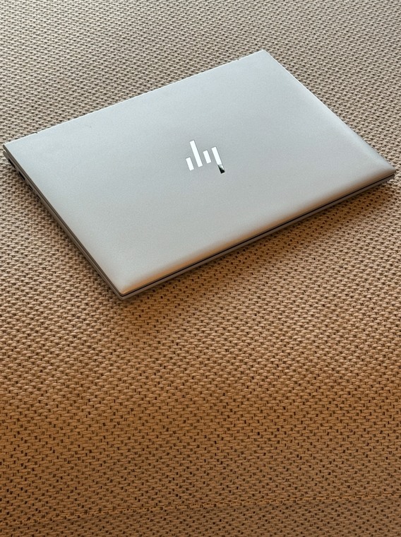 [二手] 7.5-8成新 HP EliteBook 845 G9 R9-6950HS 1TB 32GB 14吋筆記型電腦