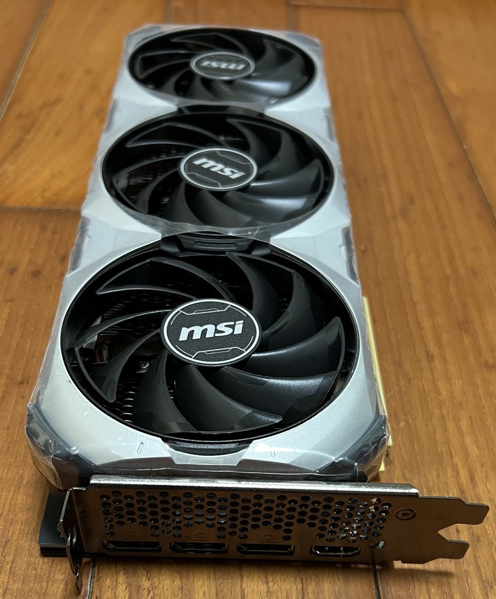MSI GeForce RTX 4070 Ti VENTUS 3X E1 12G OC