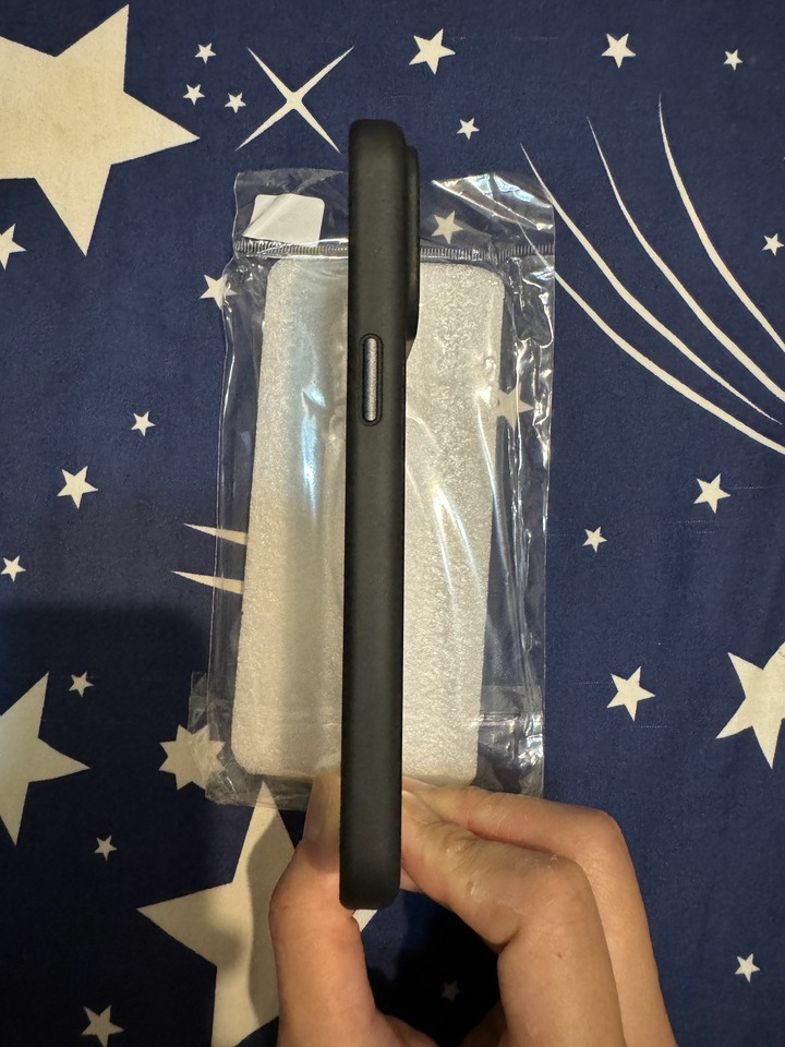 iphone 15 pro max 磁吸保護殼（鏡頭框防護）