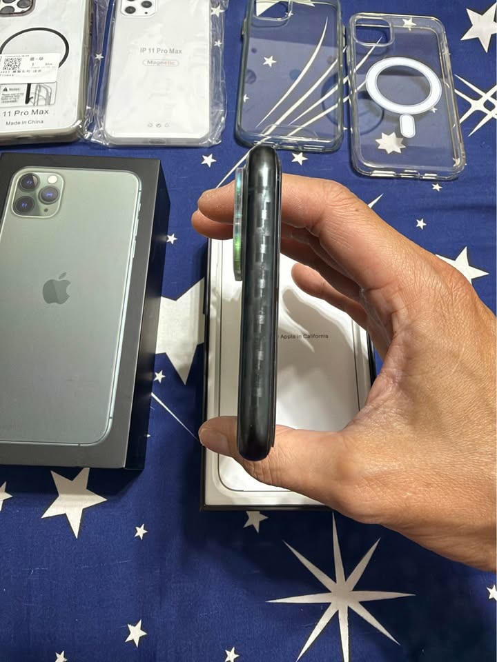 iphone 11 pro max 256G 原廠電池97%/全機包膜/夜幕綠