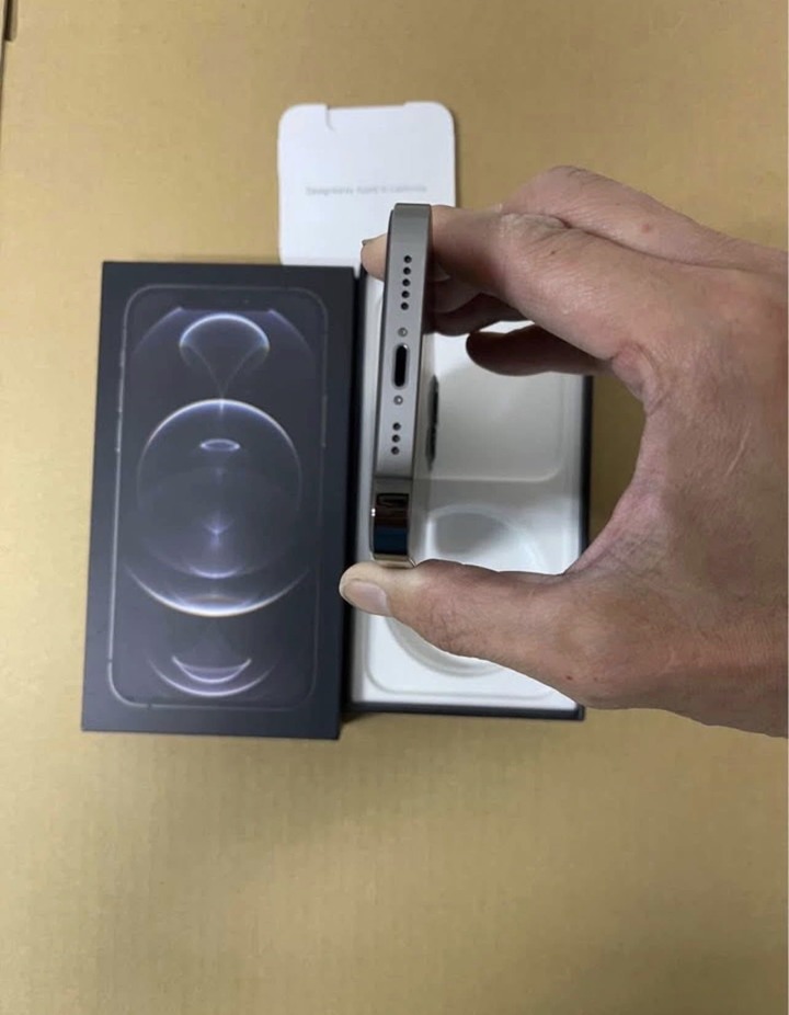 iphone 12 pro 石墨色 / 128G