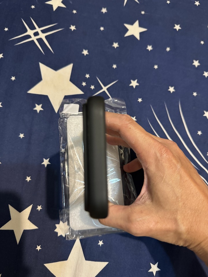 iphone 15 pro max 磁吸保護殼（鏡頭框防護）