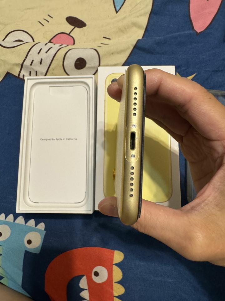 iPhone XR 黃色