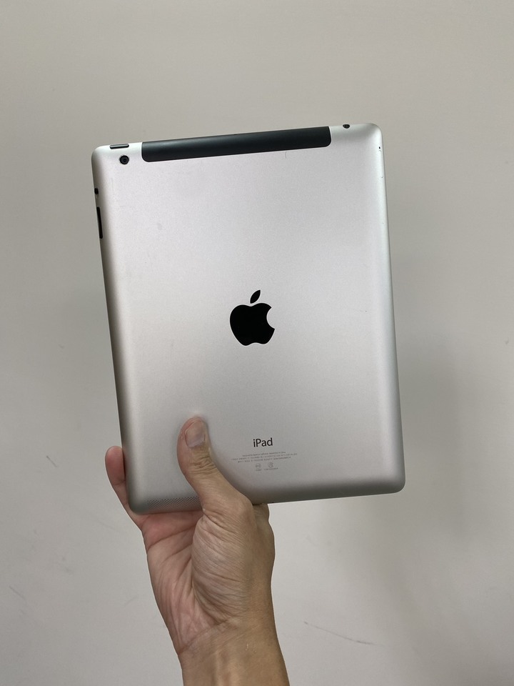自售 ipad 4 銀色128G/型號 : A1460/SIM+Wi Fi