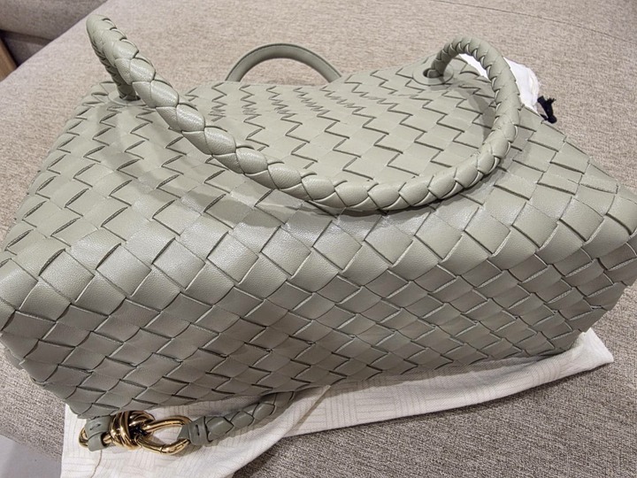 全新 BOTTEGA VENETA 專櫃精品/小羊皮包