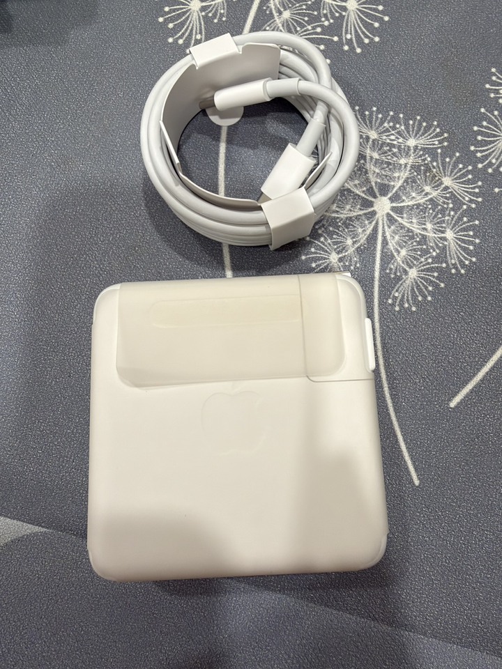 全新 apple MacBook Pro 61w 原廠充電組