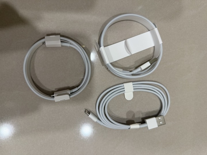 全新 apple 原廠 C to L 快充線/ A to L 充電線