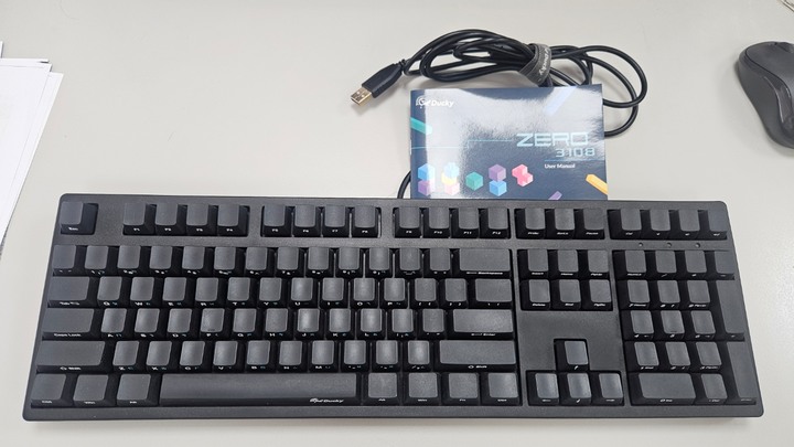ducky 3108 側刻紅軸