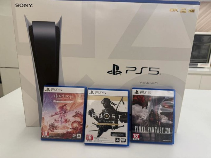 【售】PS5 光碟版 雙手把 手把充電座（含遊戲）售8500