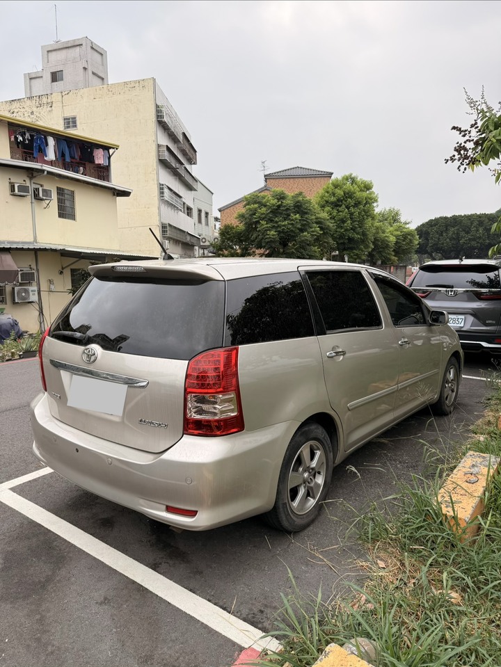 2004 WISH 2.0G 金色