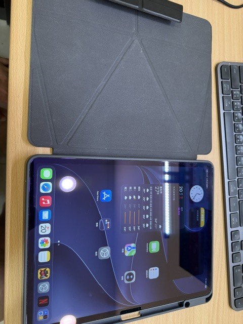 Apple iPad Air 13 M4 WiFi 128G 2026/5月購買 藍色 附保護殼 保護貼