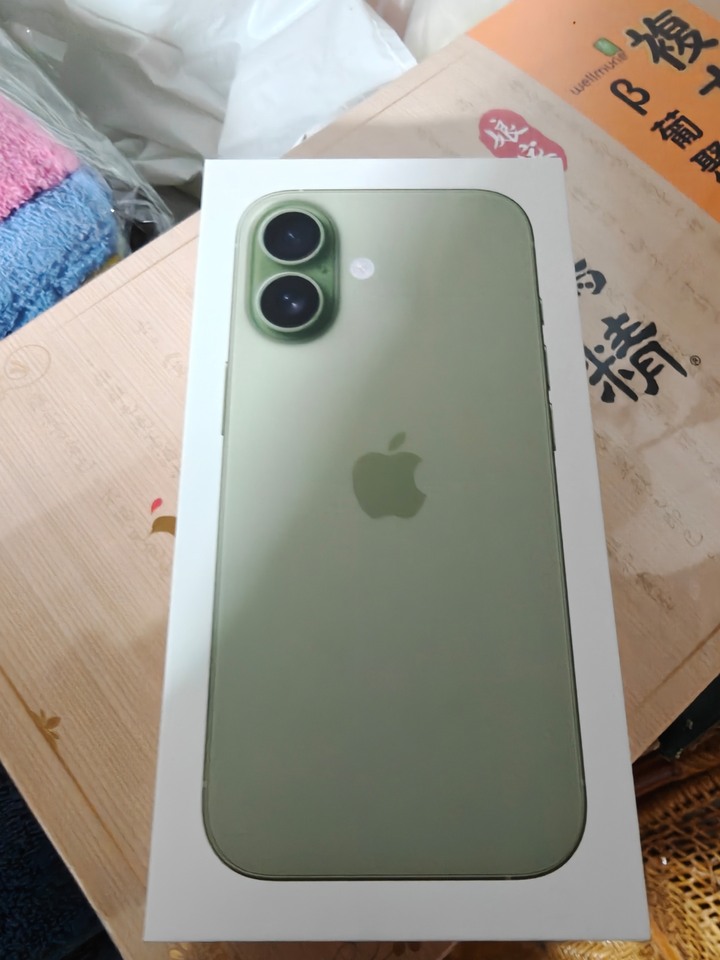 iPhone 17 綠色 8/14續約購買