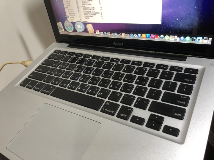 APPLE MacBook 13.3吋 送IPHONE 買到賺到