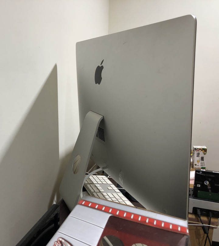 iMac (27 英吋, 2013 年末) 螢幕狀況很好 大螢幕絕版經典也可當外接螢幕一機兩用