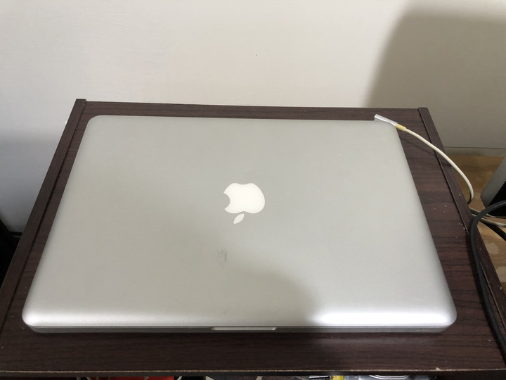 APPLE MacBook 13.3吋 送IPHONE 買到賺到