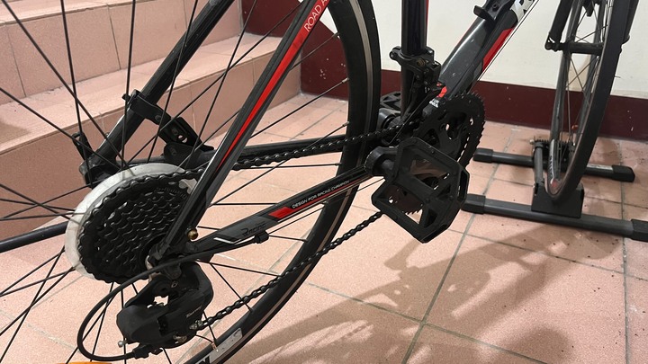 公路車便宜賣，只限面交自取。