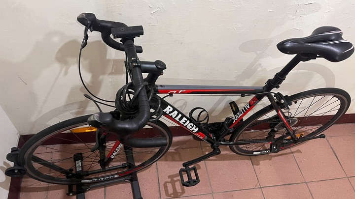 公路車便宜賣，只限面交自取。