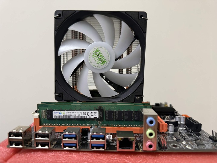 賣32GB記憶體 送新品主版+E5(洋垃圾)+開源AI模型 自取可整套搬走