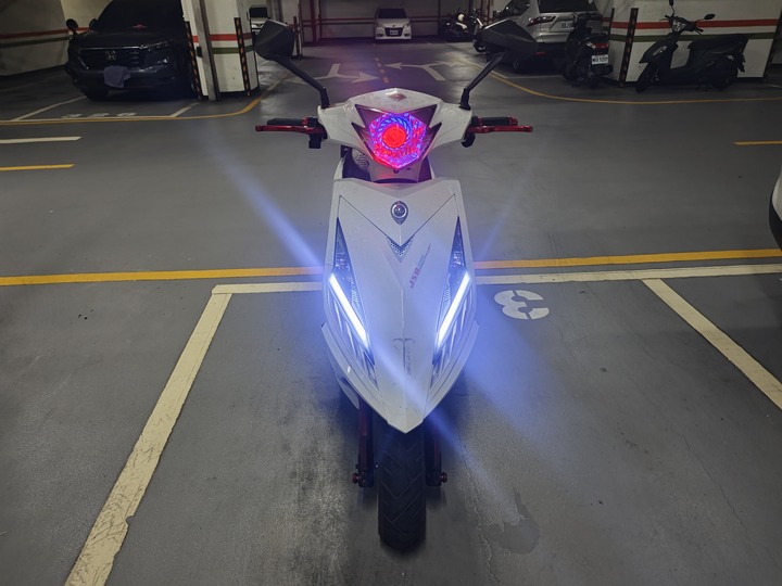 電動自行車72V 40A，3檔位，最高時速68公里，續行50公里，便宜賣面交自取