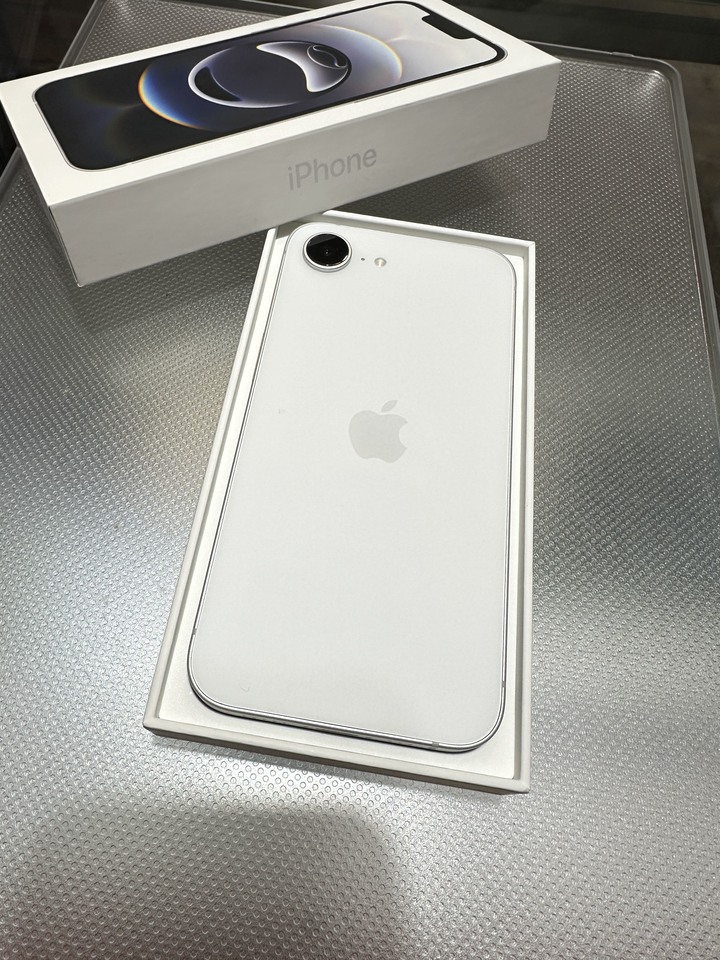 I phone 16e 128g保固長