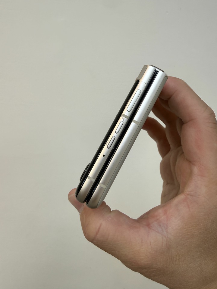 Motorola razr 50 256g