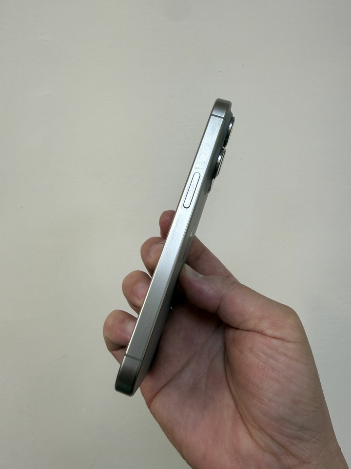 I phone 15 pro 256g