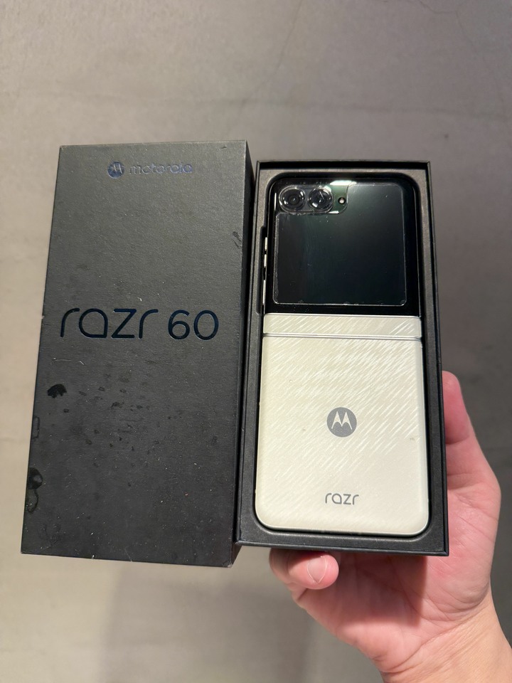 Motorola razr 60 256g