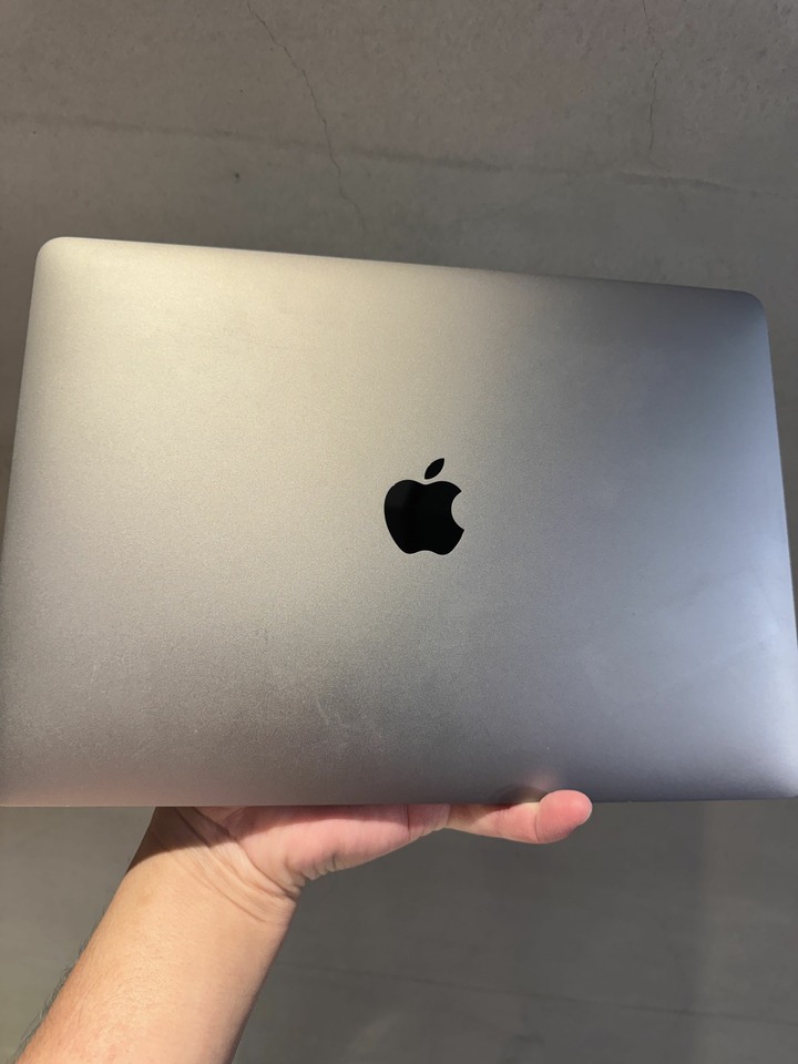 MacBook Pro 512g A1989