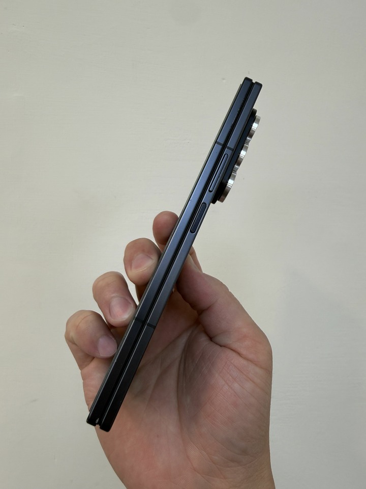 Samsung Z Fold 7 256g