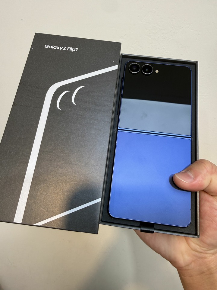 Samsung Z Flip7 256g
