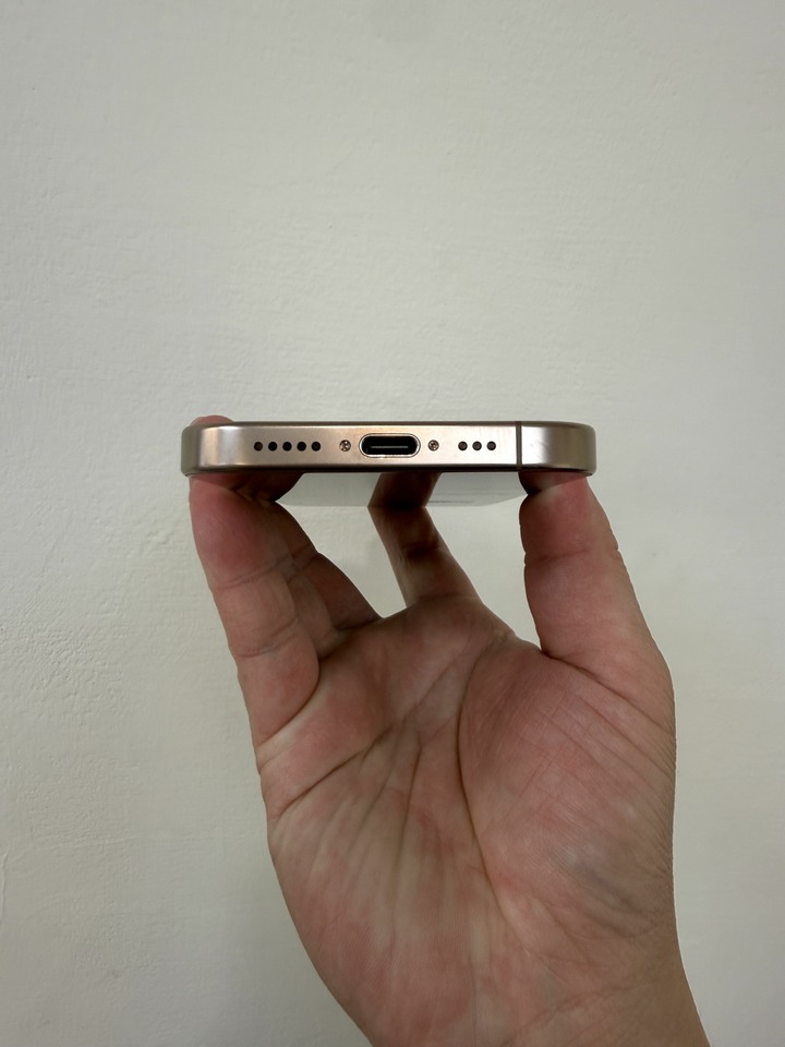 I phone 16 pro 512