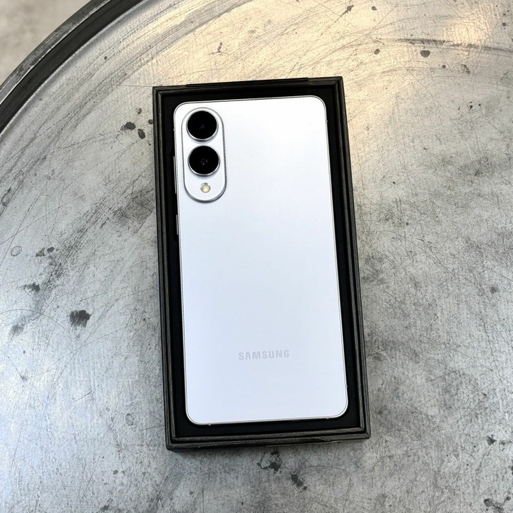 Samsung S25 edge 256g