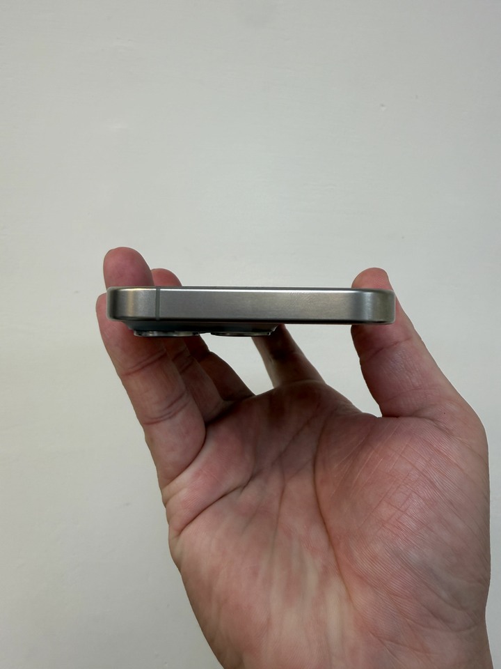 I phone 15 pro 256g