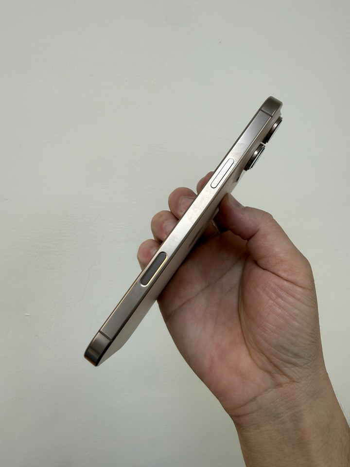 I phone 16 pro max 256g