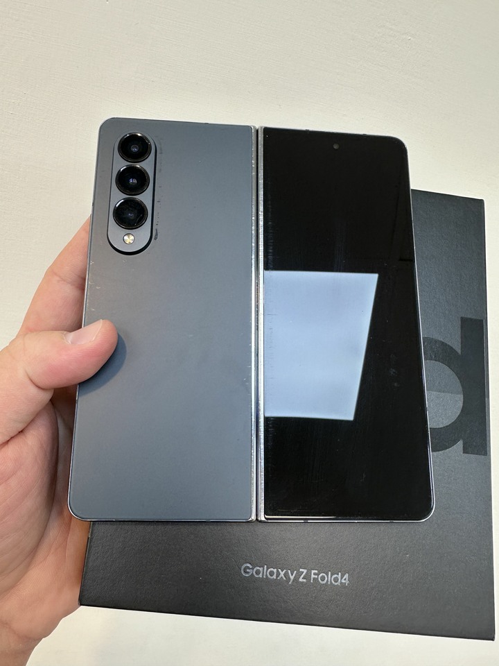 Samsung Z Fold 4 256g