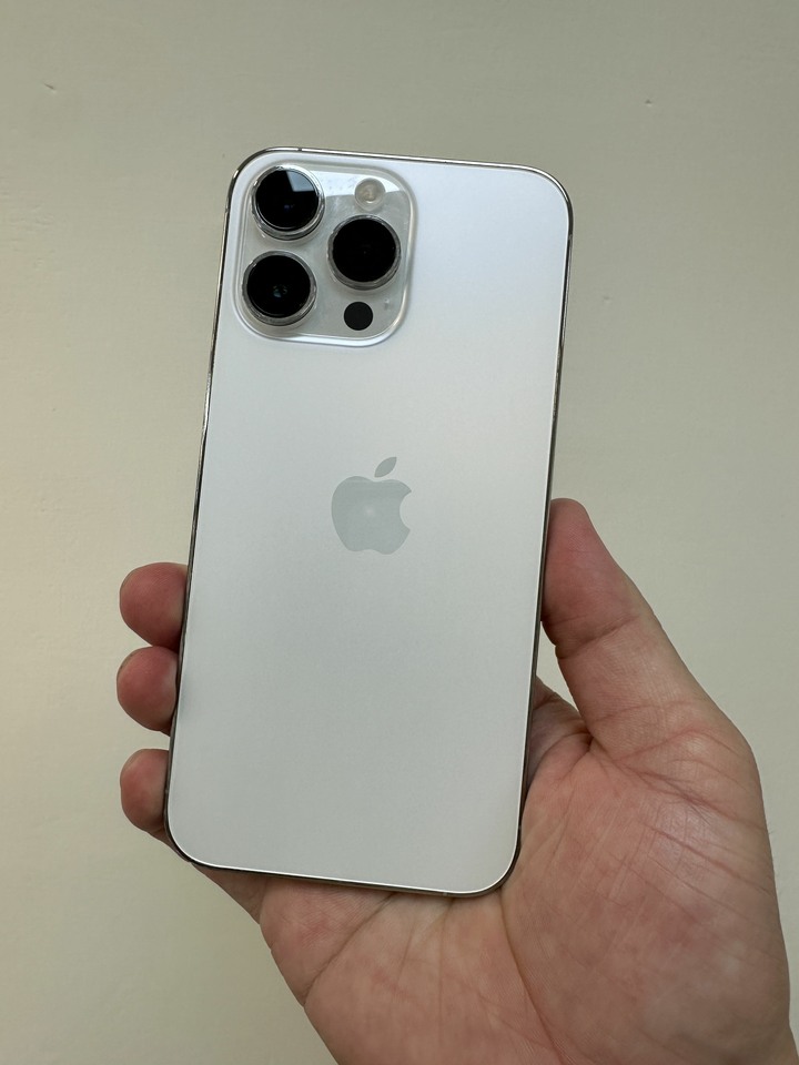 I phone 14 pro max 256g
