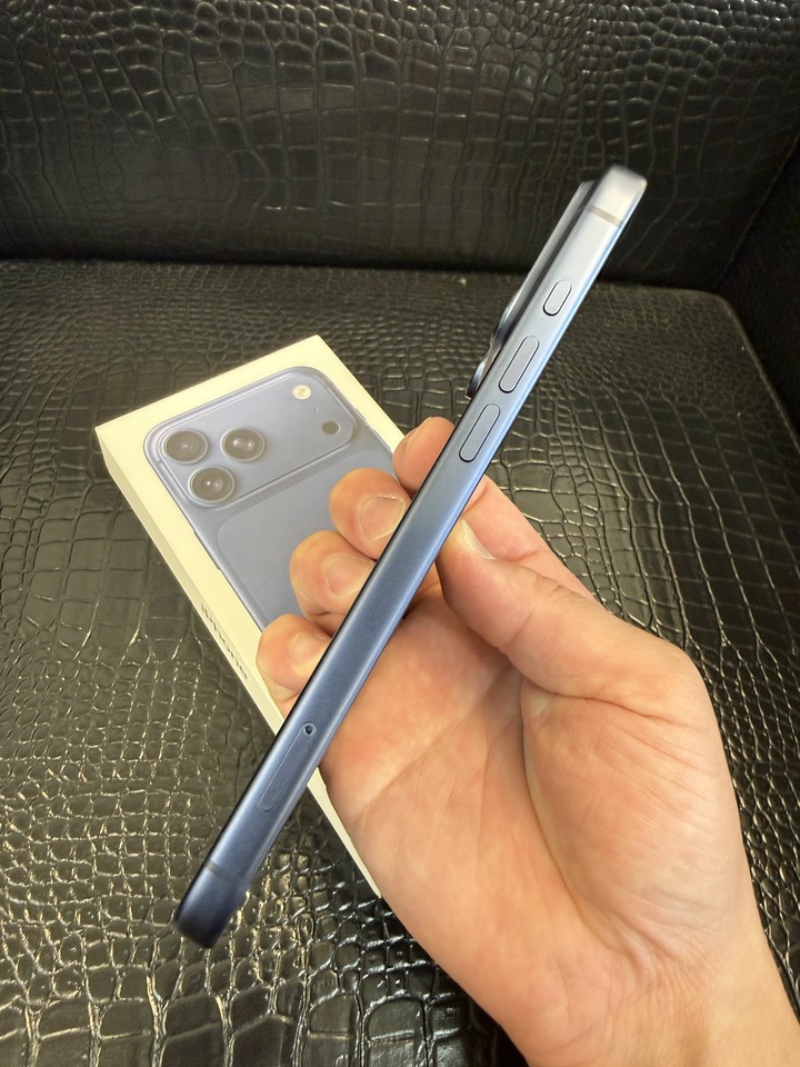 I phone 17 pro max 2T