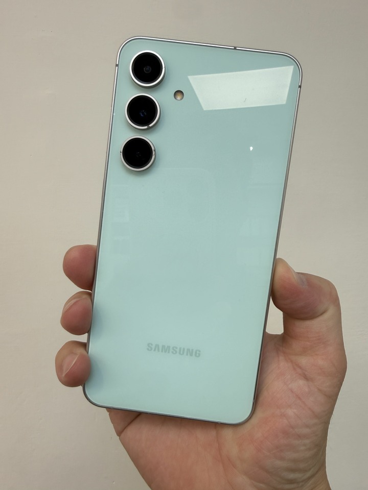 Samsung S24 FE 256g