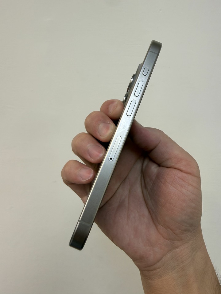 I phone 15 pro 256g