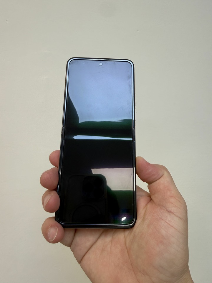 Motorola razr 50 256g