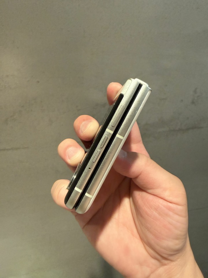 Motorola razr 60 256g