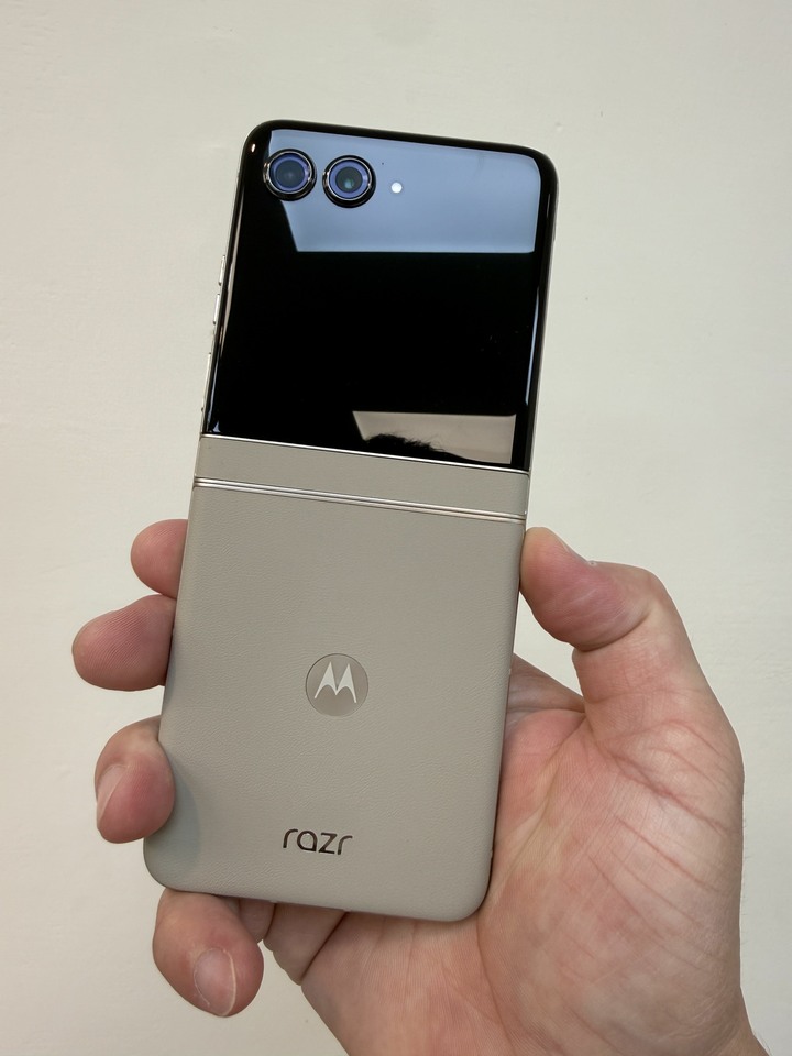 Motorola razr 50 256g