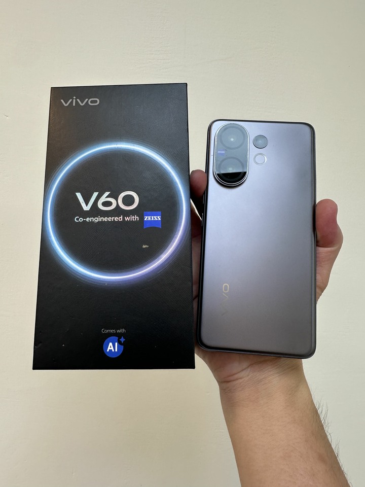 Vivo V60 12+256g