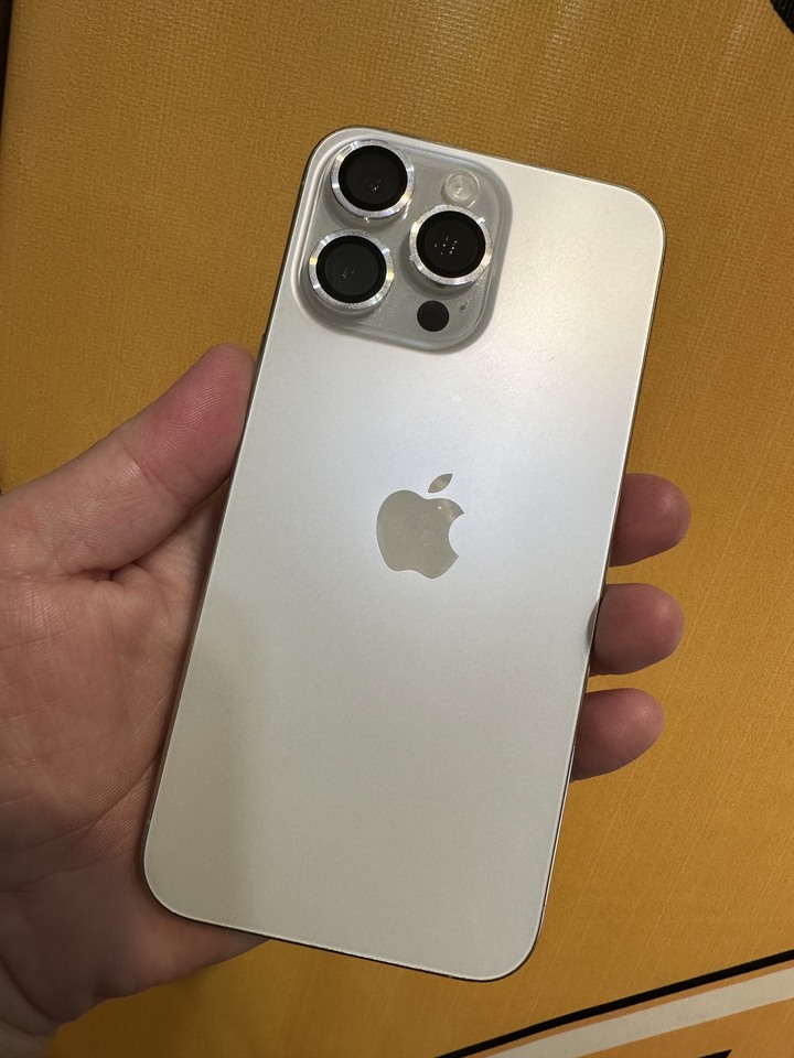 I phone 15 pro max 256g